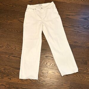 Abercrombie and Fitch 90s Relaxed Jean High Rise size 31 12R white curve love